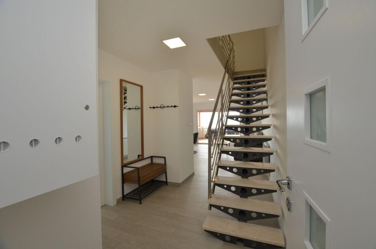 Apartments Villa Sofia Martinšćica Exterior foto